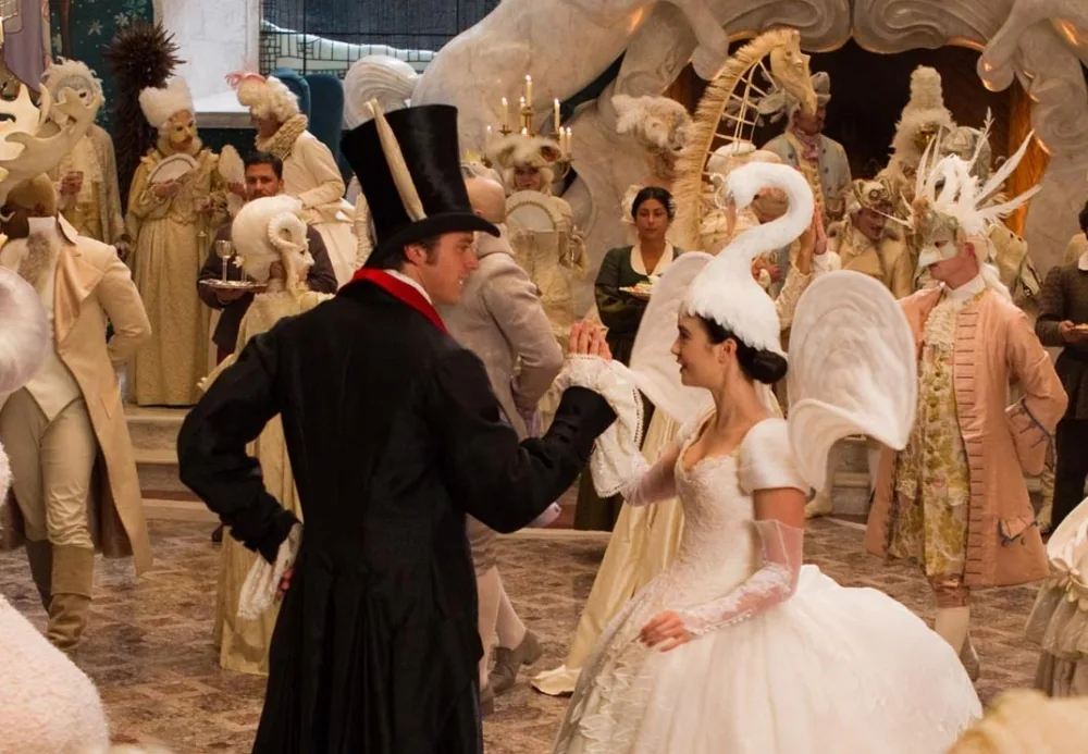 Lily Collins Mirror Mirror