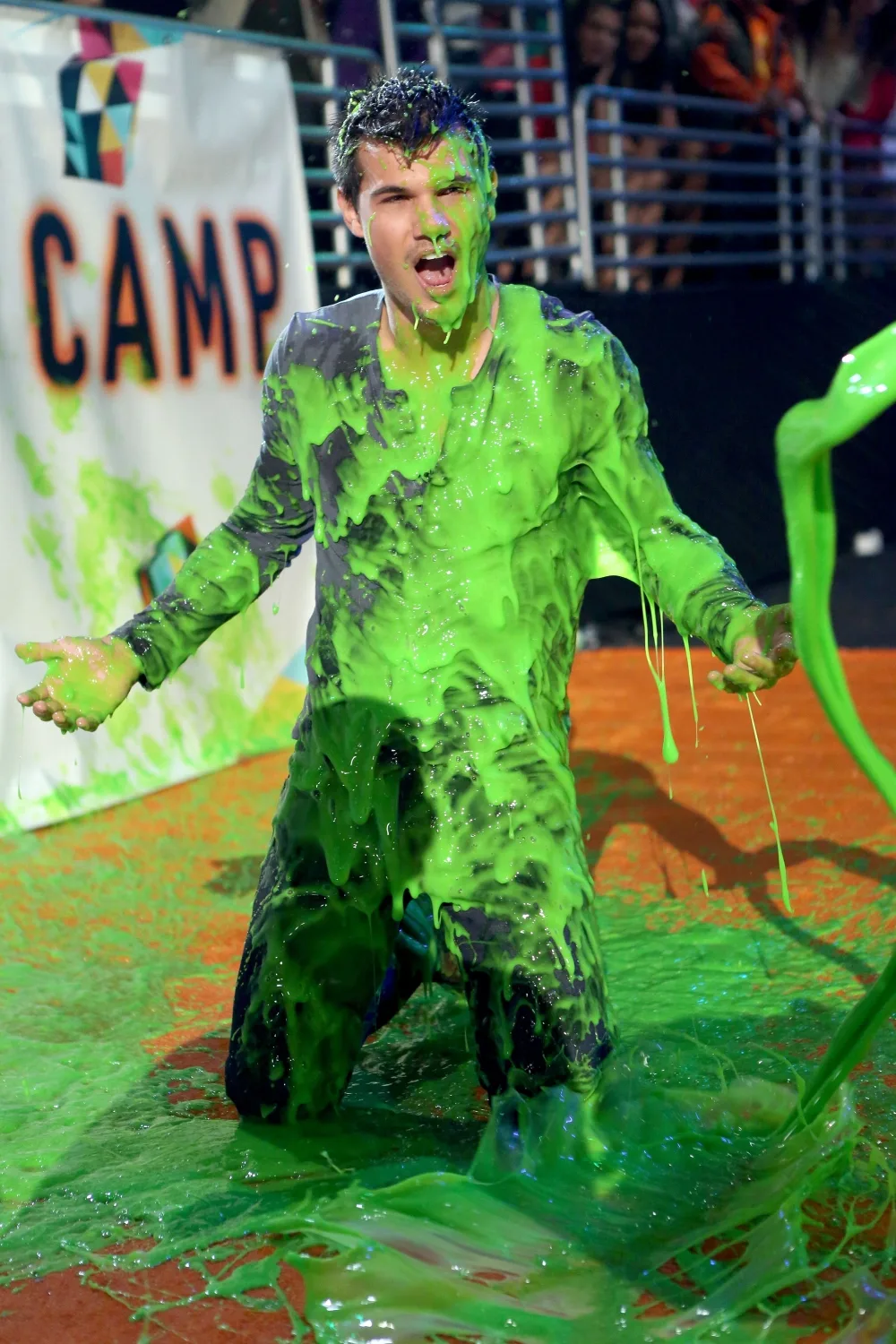 Taylor Lautner Slimed At The 25th Annual Kids' Choice Awards