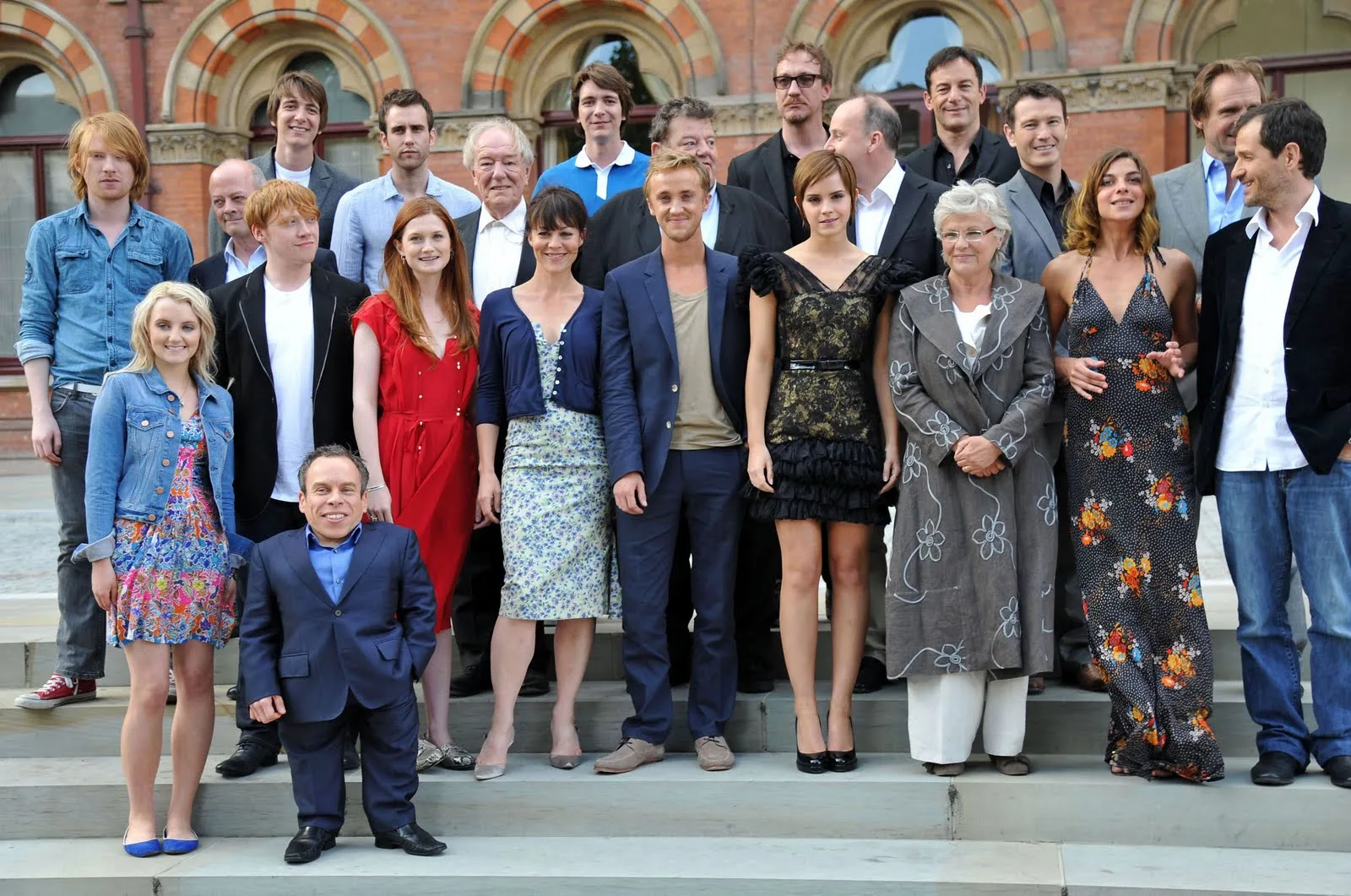 Cast_Harry_Potter_and_the_Deathly_Hallows_Part_2_in_London_July_6_2011