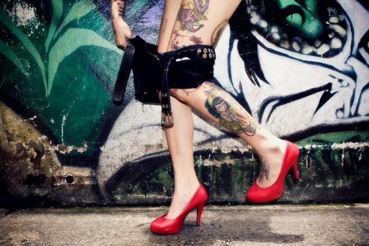 Girls And Money Ow Riot