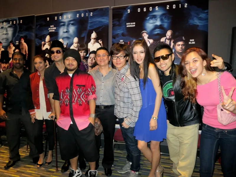 Abu Bakar Siddiq, Mizz Nina, Farid Kamil, Namewee, Kenny Wong, Fred Chong, Amber Chia, Dennis Lau, Diana Danielle