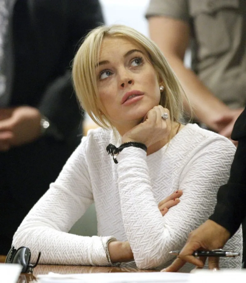 66625-lindsay-lohan-courtroom-faces