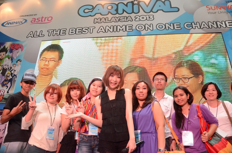 ANIMAX- May'n Posing with the Winners