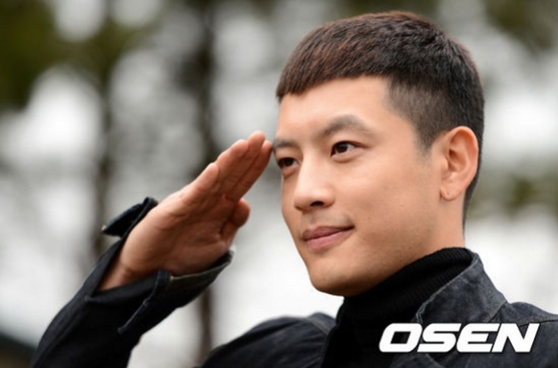 Se7en Choi Dong Wook Military