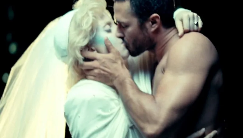 Taylor Kinney Lady Gaga