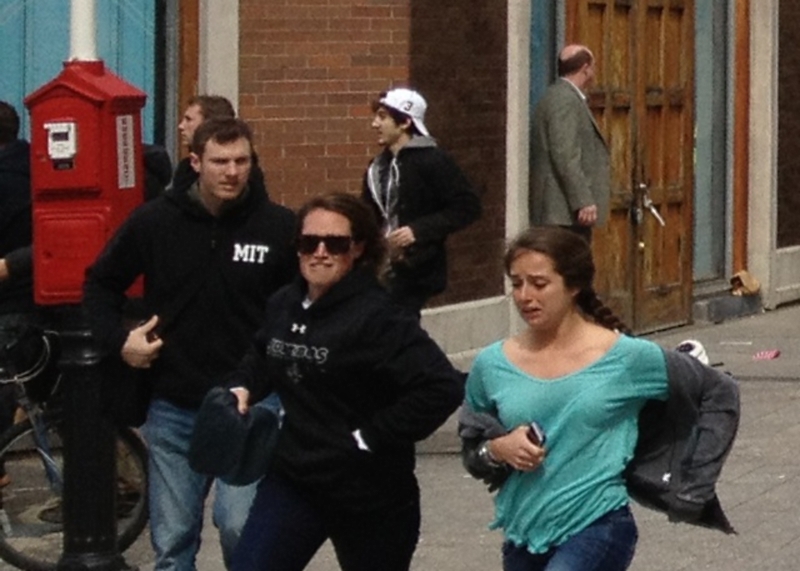Dzhokhar-Tsarnaev-running--from-bombing