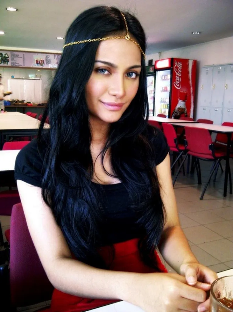 Kilafairy Angelina Jolie