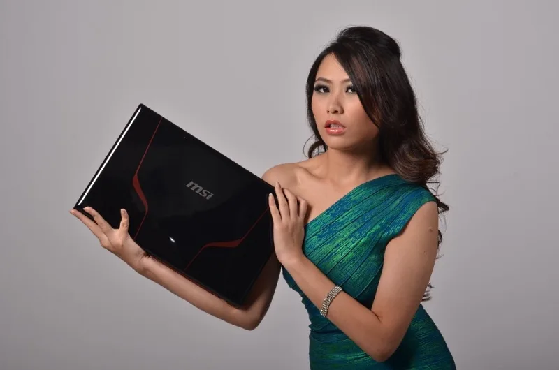 Elise, Wong Teng Teng, 24