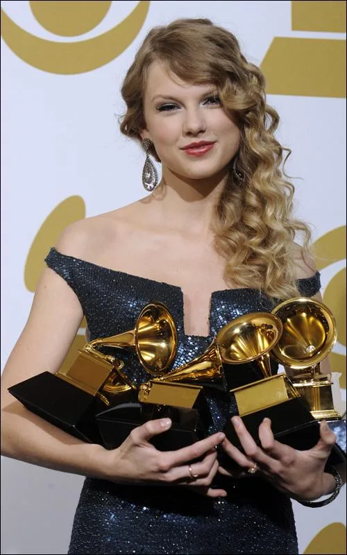 taylor-swift-grammy-2010-3