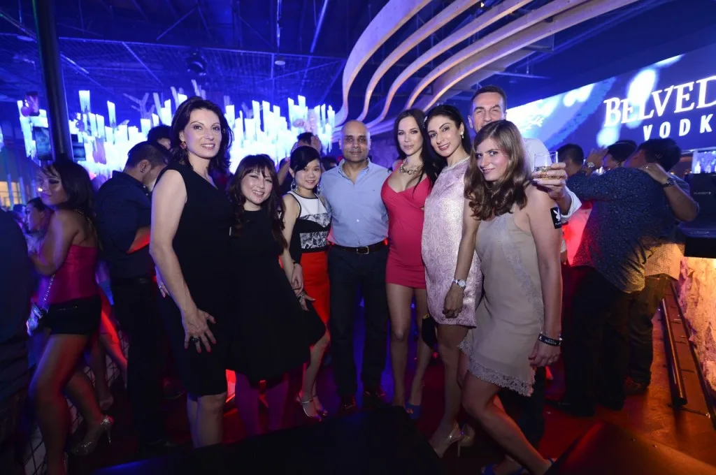 Christelle Simeon (Regional Marketing Director Asia Coty Beauty), Julia Wong (Chief Operating Officer of COTY Malaysia), Caryn Loh (General Manager, Trading of Watsons Malaysia), Kulvinder Birring (CEO of Watsons Malaysia), DJ Goldy Rise, Ms. Rani, Laurent Verrier (Founder & CEO of One9Ninety), Magali Dadian (Marketing Manager of Coty Beauty Far East Export)