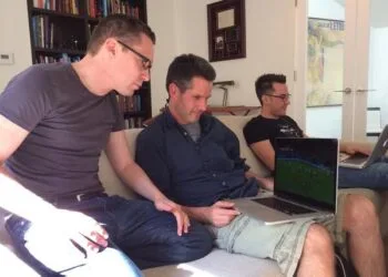 Photo via Bryan Stinger on Twitter