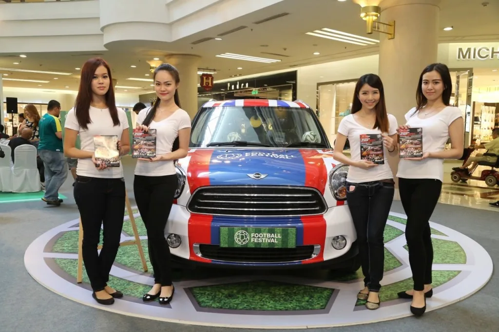 Guess the number of footballs in the Mini Cooper Countryman and stand a chance of winning one!