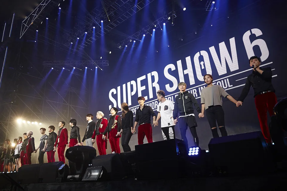 Super Junior Super Show 6 100th Concert