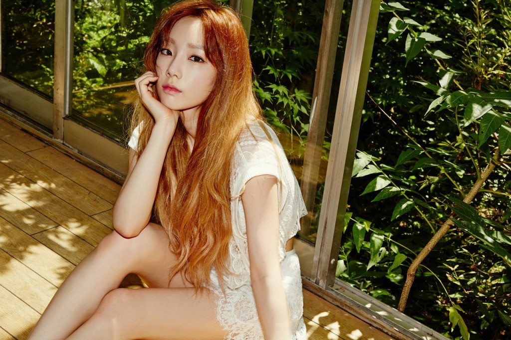 TaeTiSeo Holler Taeyeon Image