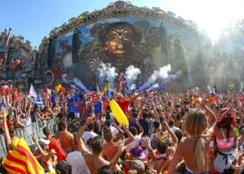 Photo via Tomorrowland on Facebook