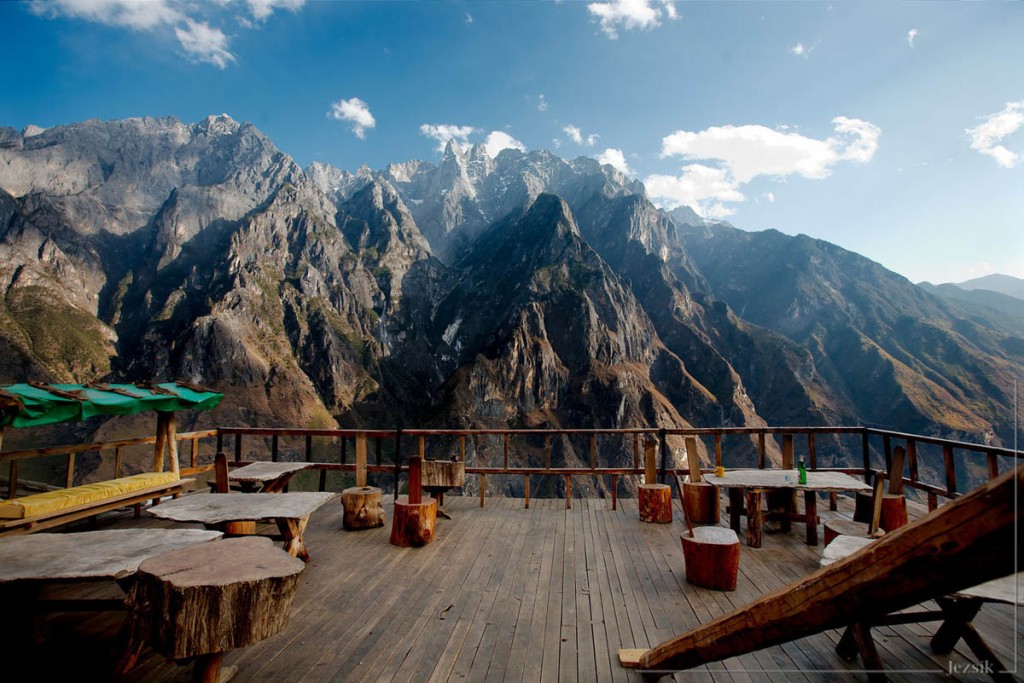 Tiger Leaping Gorge Bar in China