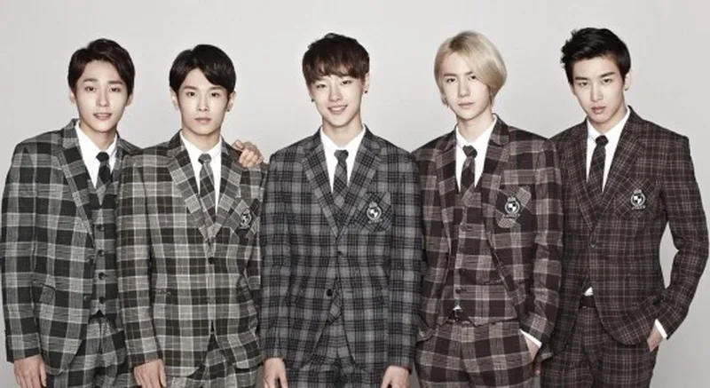 UNIQ Debut