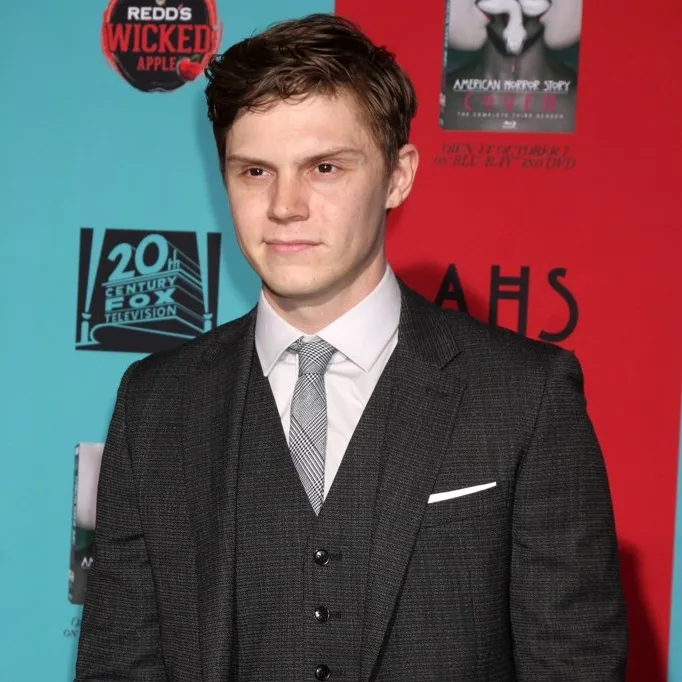 Evan Peters