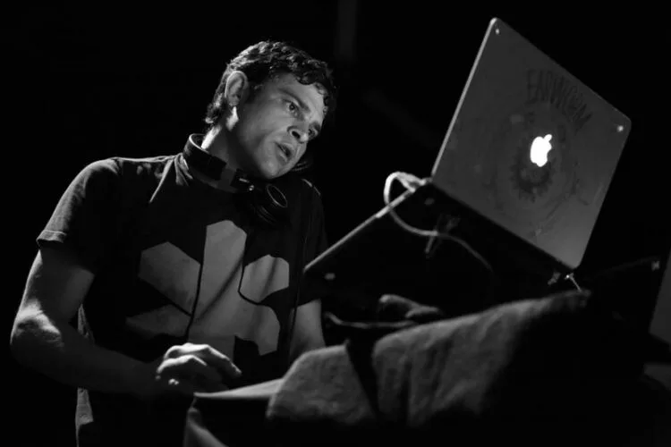 Photo via DJ Earworm on Facebook