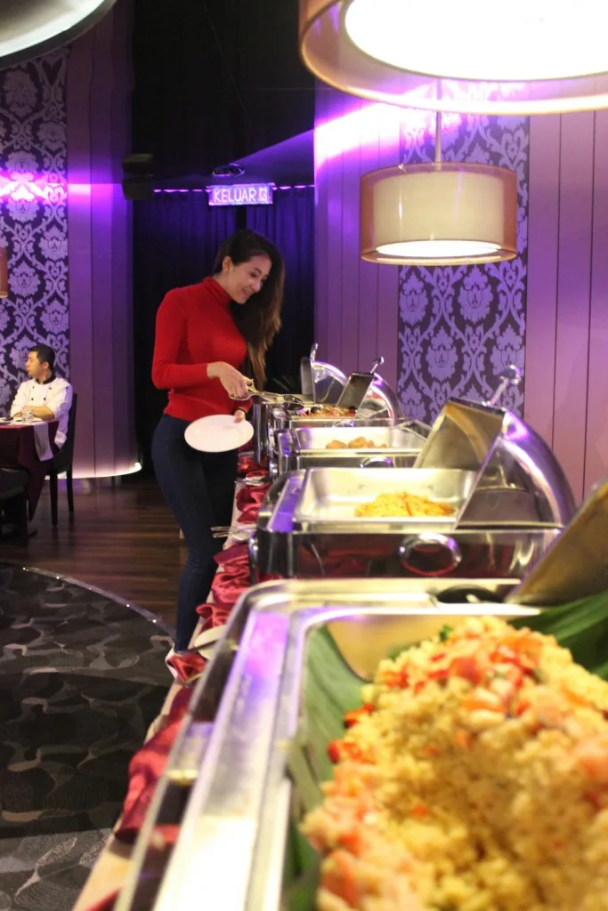 Chelsia Ng TGV Indulge