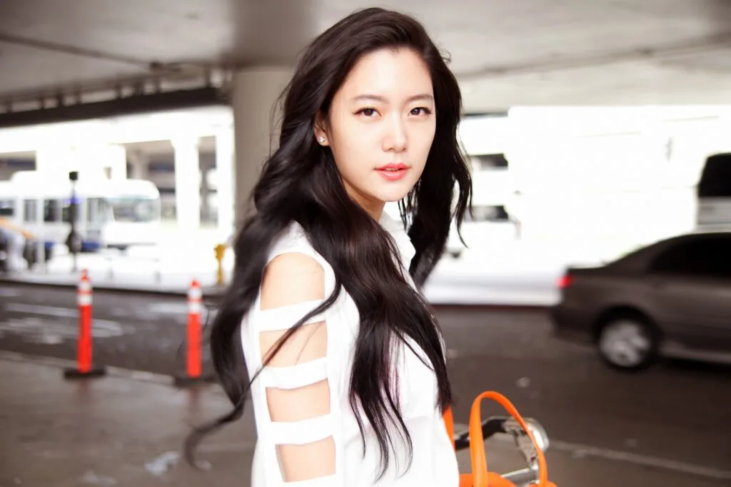 Clara Lee Sung Min
