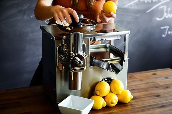 Example of cold-press juicer (Source: happymoosejuice.com)