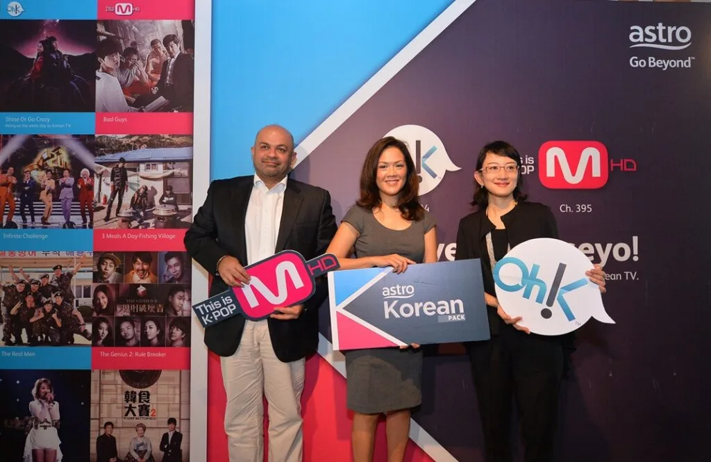 From Left - Vineet Puri from Channel M HD, Agnes Rozario from Astro and ...