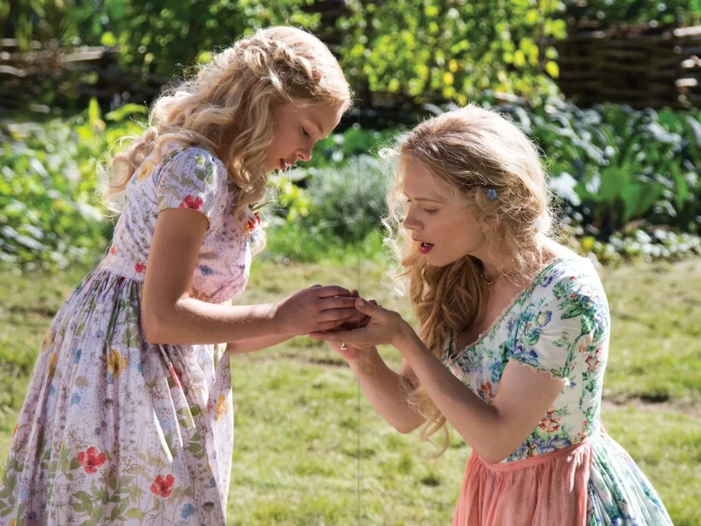 Cinderella 2015 Young Ella