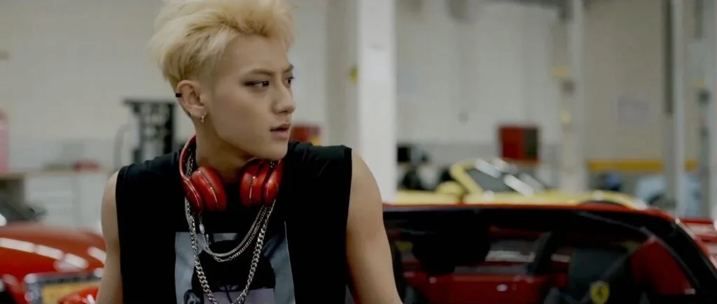 20150402_kfashionista_exo_tao