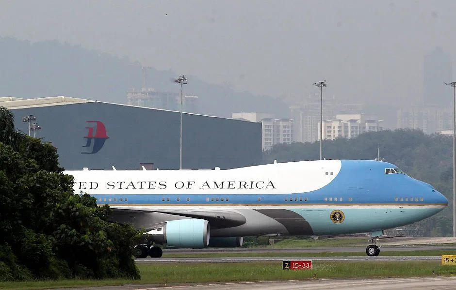 Air Force One President Obama Malaysia