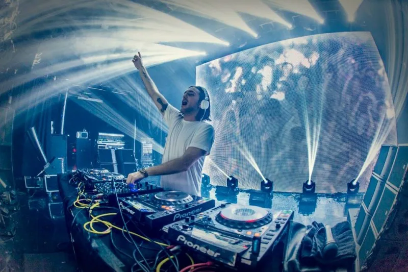 SOURCE: Alesso - Facebook