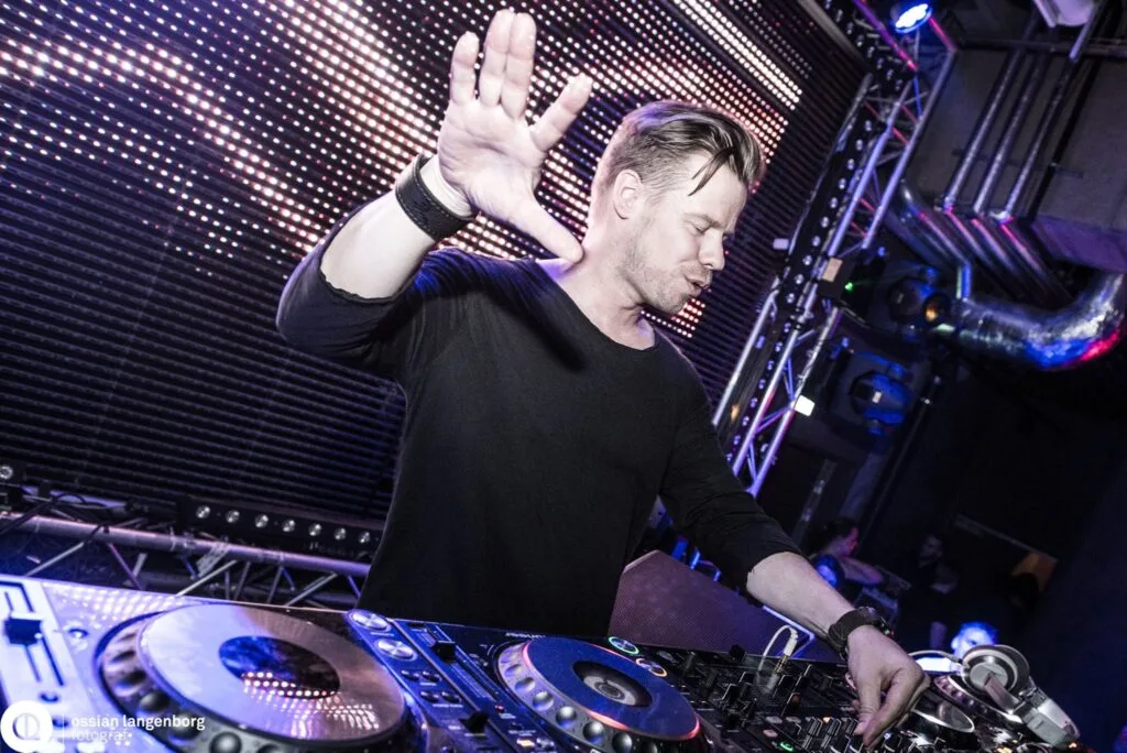 Ferry Corsten Gouryella