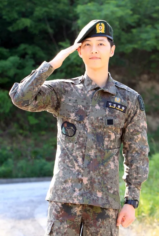 Song Joong Ki Discharged From Military Service
