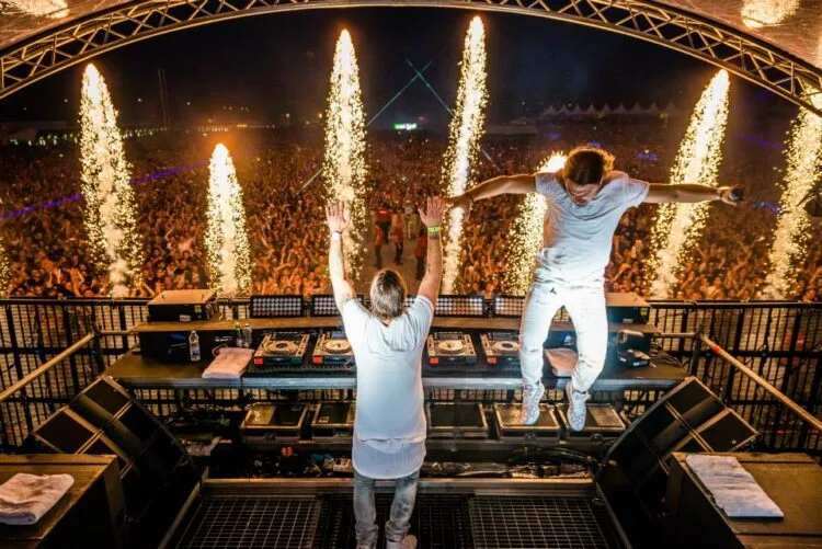 SOURCE: Axwell /\ Ingrosso - Facebook