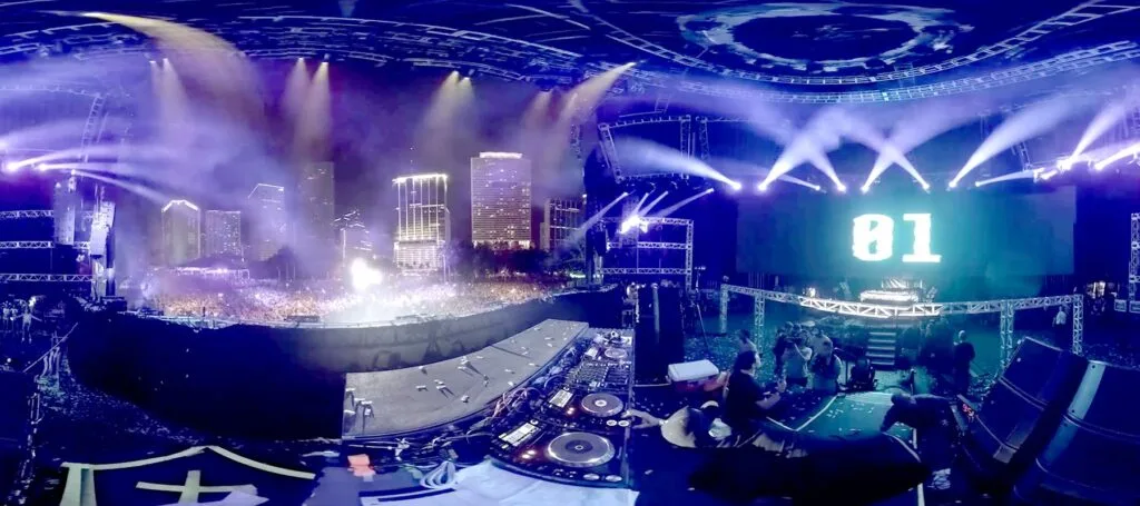 Hardwell 360 Experience