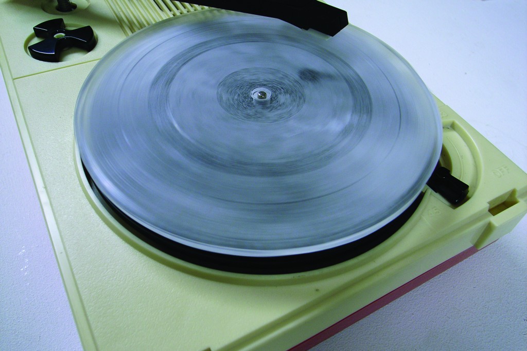 Japan Foundation 'VINYL' by Lyota Yagi (2006). Silicone, purified water, record player, freezer. © 2006 Lyota Yagi. Courtesy of Mujin-to Production, Tokyo