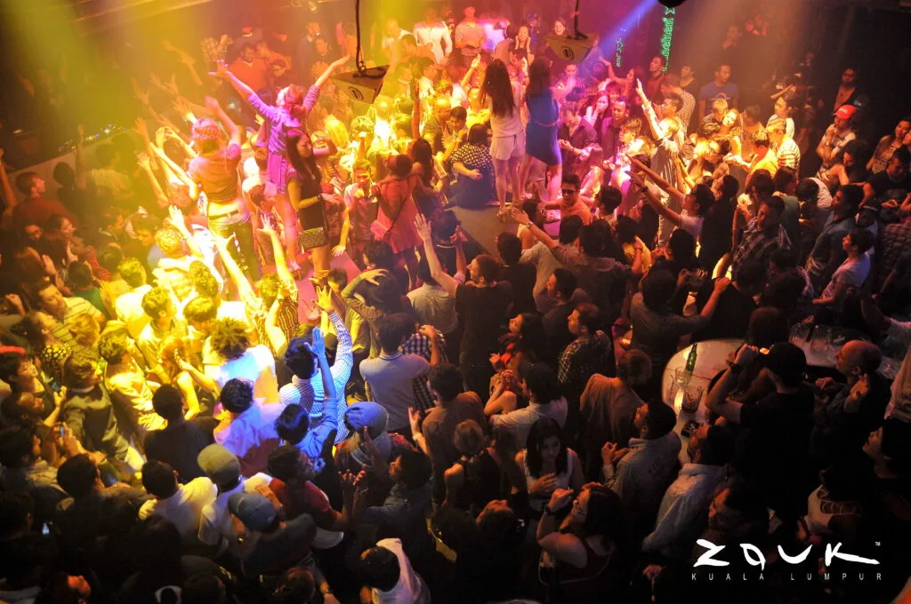 Zouk (138) copy