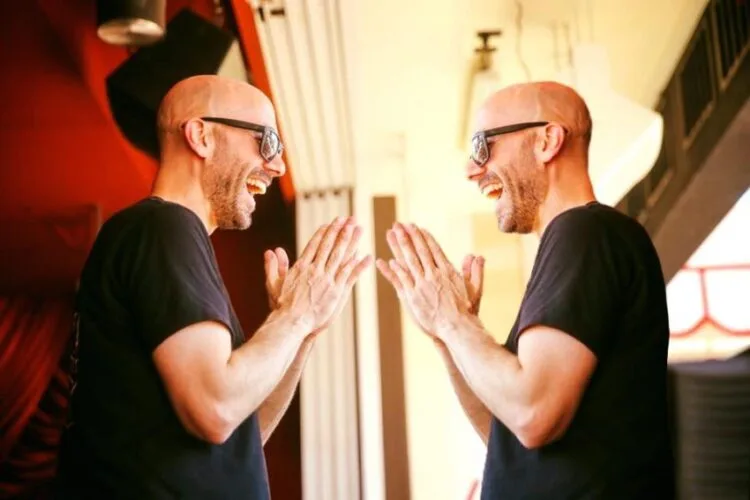 SOURCE: https://instagram.com/iamtjr/