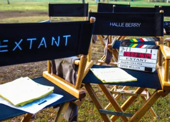 New CBS summer series Ã¢ÂÂExtantÃ¢ÂÂ starring Academy Award winner Halle Berry begins production today in Los Angeles. EXTANT, which premieres Wednesday, July 2 (9:00-10:00 PM, ET/PT) on the CBS Television Network, is a mystery thriller about a female astronaut trying to reconnect with her family after returning from a year in outer space. Her mystifying experiences in space lead to events that will ultimately change the course of human history. Photo: Sonja Flemming/CBS ÃÂ©2014 CBS Broadcasting, Inc. All Rights Reserved