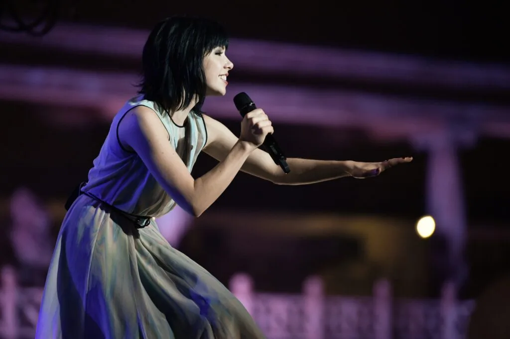 Carly Rae Jepsen performing at MTV World Stage Malaysia 2015 on 12 Sep Pic 3 (Credit - MTV Asia & Kristian Dowling)