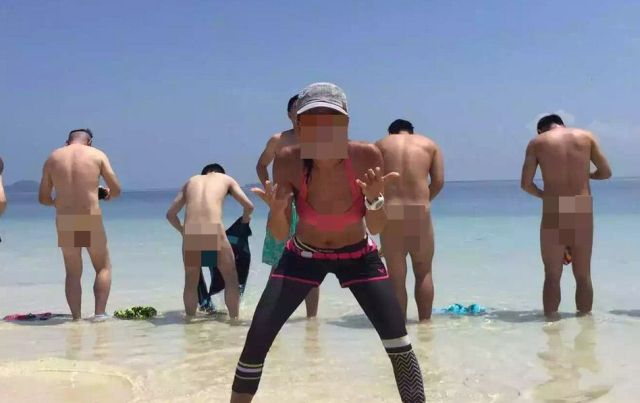China Tourists Stripping in Sabah 2