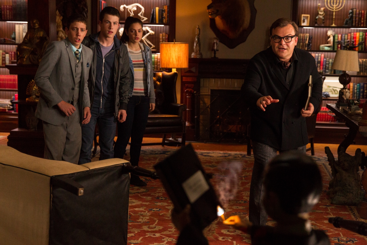 Hype's Movie Review Goosebumps, A "JumanjiEsque" Movie That Brings