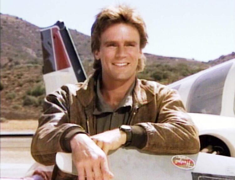 LOS ANGELES - MARCH 12: Richard Dean Anderson as MacGyver in the opening sequence of the action adventure television series, MacGyver. Image dated 1986. Image is a frame grab. (Photo by CBS via Getty Images)