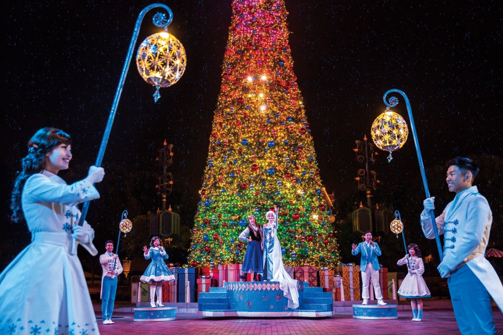 Frozen Christmas Tree Lighting Ceremony(2)