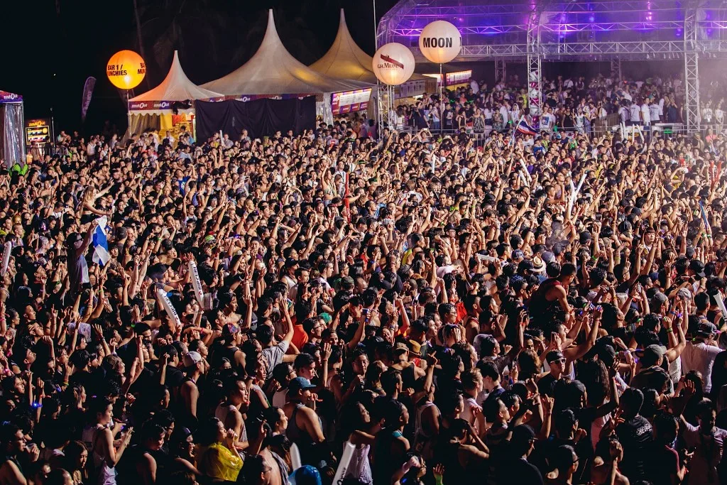 12122015_ZoukOut_Colossal255_Clean