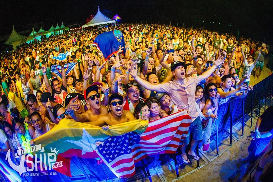 Kaskade at It's The Ship 2015