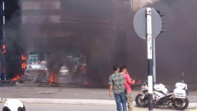 (UPDATE) #AmcorpMall: Fire Near Taman Jaya LRT Station Due ...