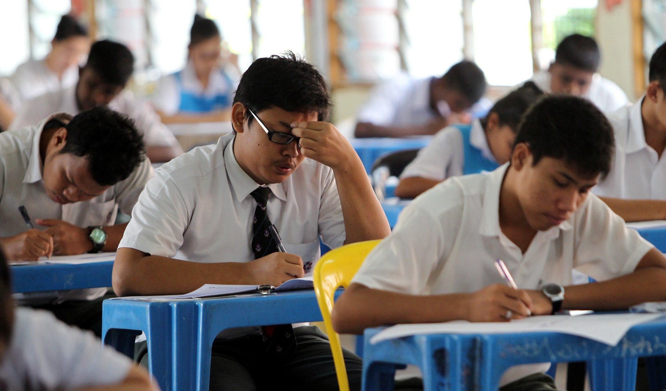 problems faced by malaysian students in learning english