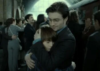Albus Potter & Harry Potter (Source: Warner Bros. Pictures)