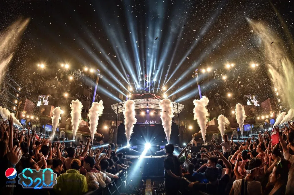 883587_909656615816842_4034348120065180849_o